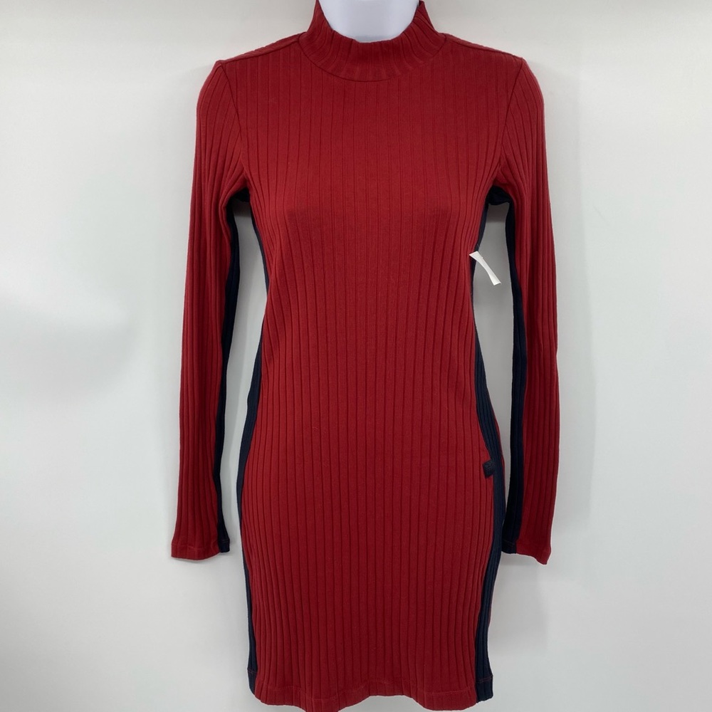 Elegant Red Ribbed Dress